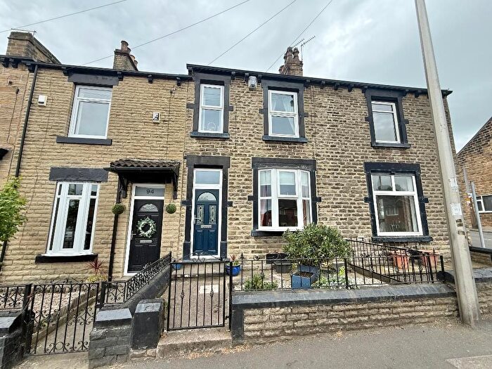 3 Bedroom Terraced House For Sale In Park Road, Barnsley, S70