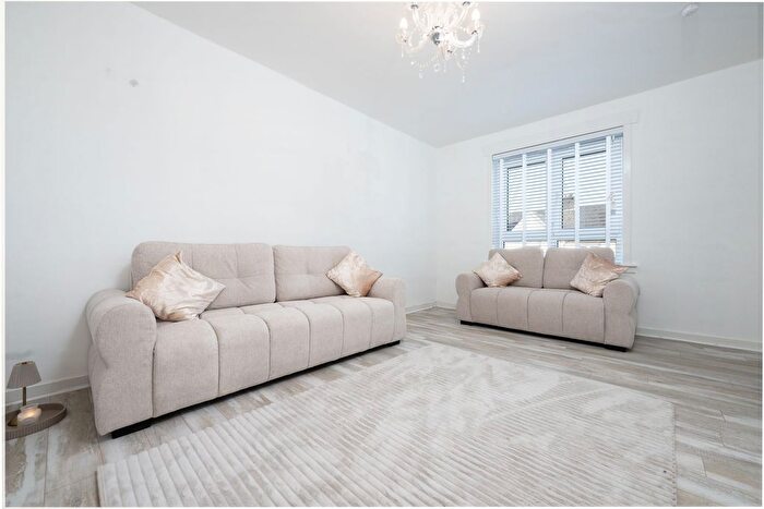 2 Bedroom Flat For Sale In Nelson Road, Gourock, PA19