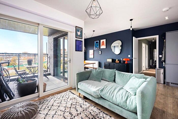 2 Bedroom Flat For Sale In Wintergreen Court, Homerton High Street, London, E9