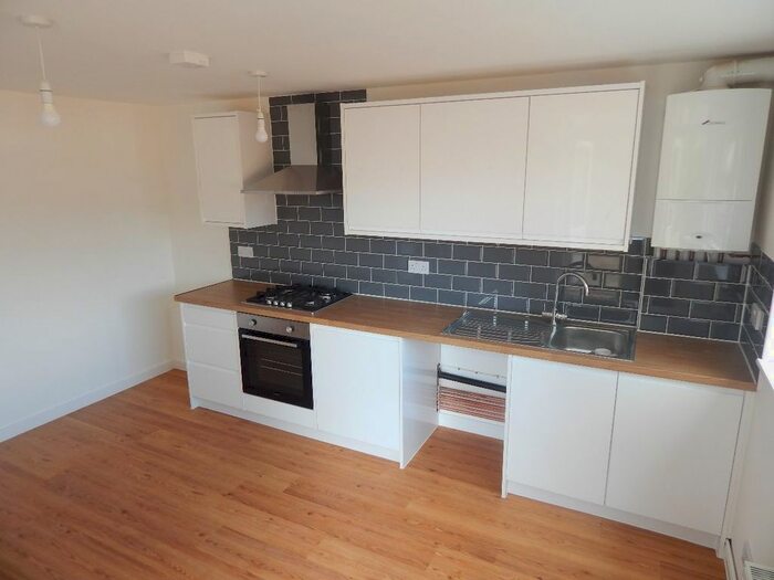2 Bedroom Flat To Rent In Priory Hill, Dover, CT17
