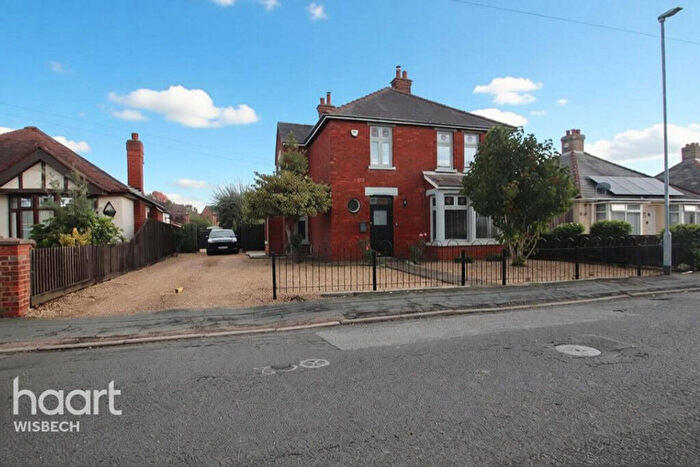 4 Bedroom Detached House For Sale In Ramnoth Road, Wisbech, PE13