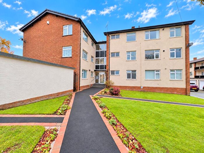 1 Bedroom Apartment For Sale In Parklands Court, Arrowe Park, Wirral, CH49