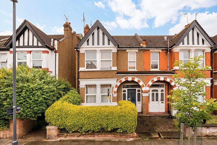 2 Bedroom Flat For Sale In Vaughan Road, Harrow, HA1