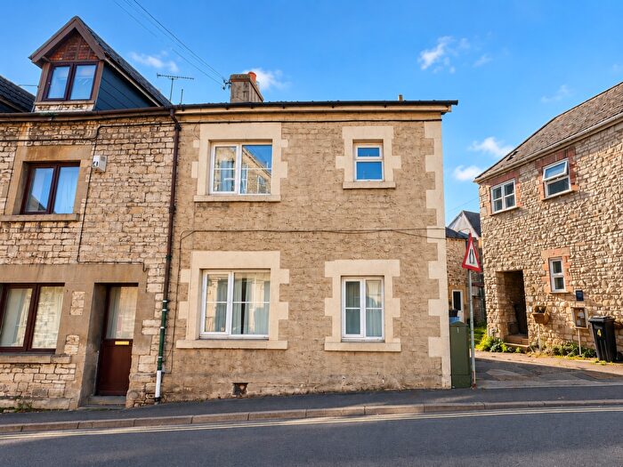 2 Bedroom Cottage For Sale In The Triangle, Paulton, Bristol, BS39