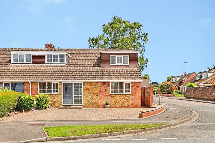 4 Bedroom Semi-Detached House For Sale In Falcutt Way, Northampton, NN2