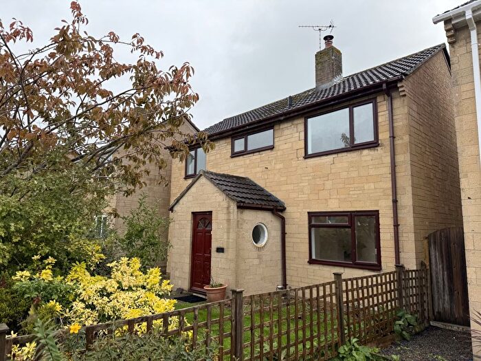 3 Bedroom Detached House To Rent In Hamdon Close, Stoke-Sub-Hamdon, TA14