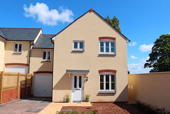 4 Bedroom Link Detached House To Rent In Creedy View, Sandford, EX17