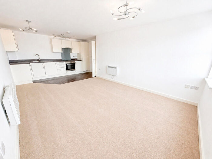 2 Bedroom Apartment For Sale In Harding Street, Swindon, SN1