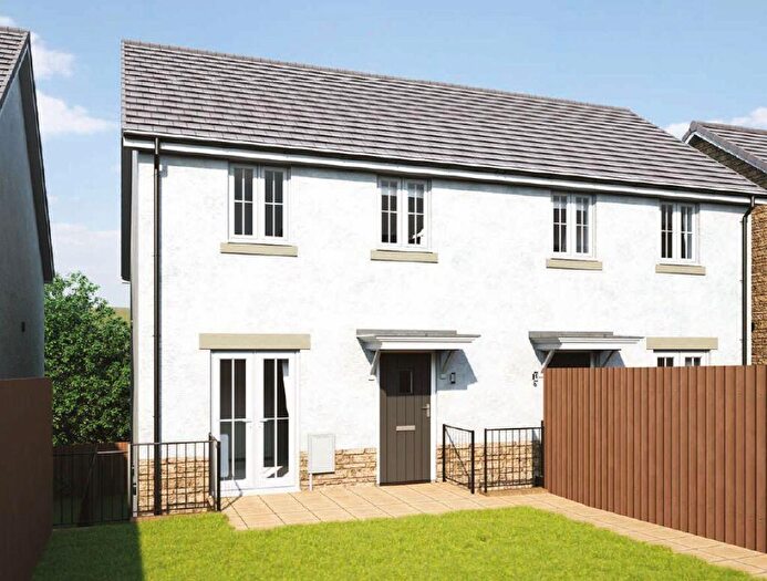 4 Bedroom Semi-Detached House For Sale In Covert Close, Axminster, EX13