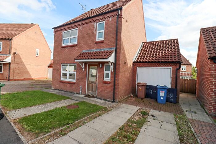 4 Bedroom Detached House For Sale In Byre Way, Burton Fleming, YO25