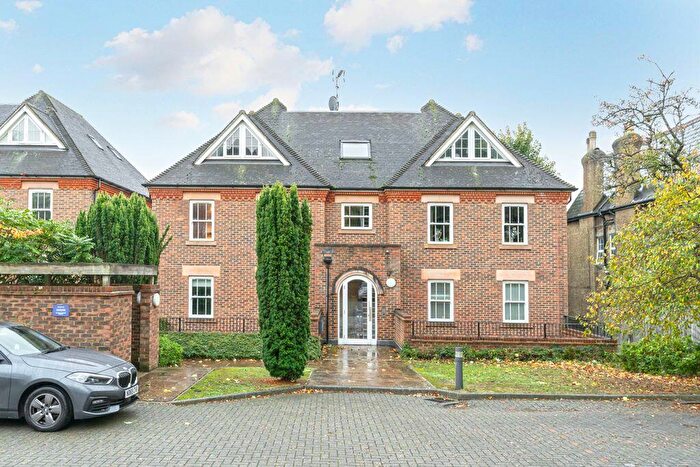 2 Bedroom Flat For Sale In Croham Road, South Croydon, CR2