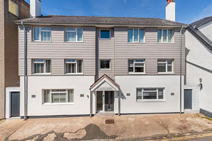 3 Bedroom Flat For Sale In Clarence Street, Dartmouth, TQ6