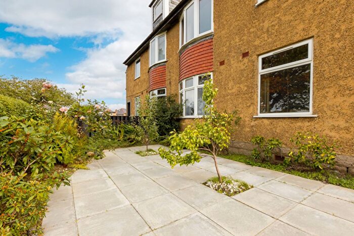 3 Bedroom Flat For Sale In Pilton Crescent, EH5