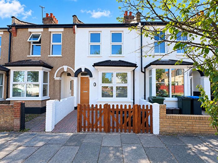 3 Bedroom Terraced House To Rent In Cross Road, Enfield, EN1