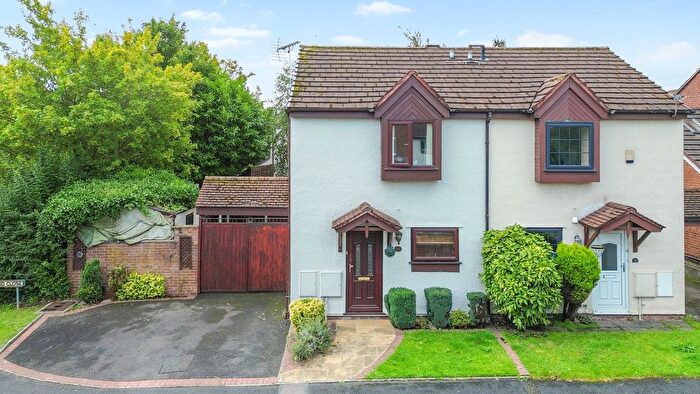 2 Bedroom Semi-Detached House For Sale In Charnwood Close, Birchwood, WA3