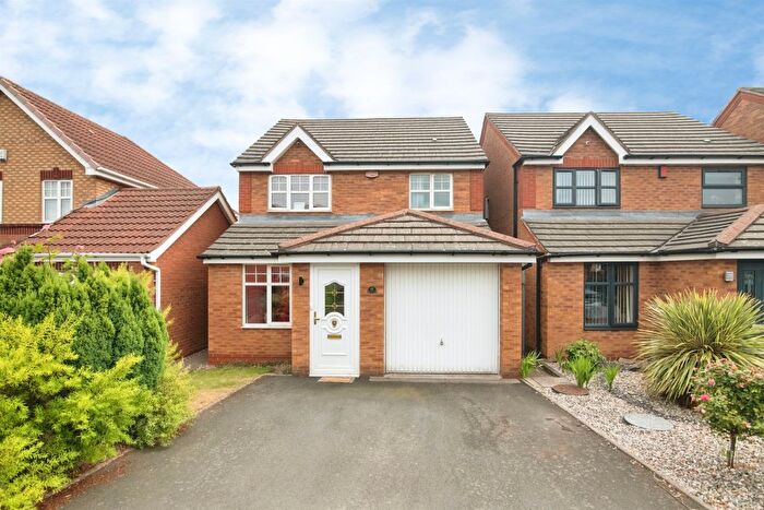 3 Bedroom Detached House For Sale In Edwin Phillips Drive, West Bromwich, B71