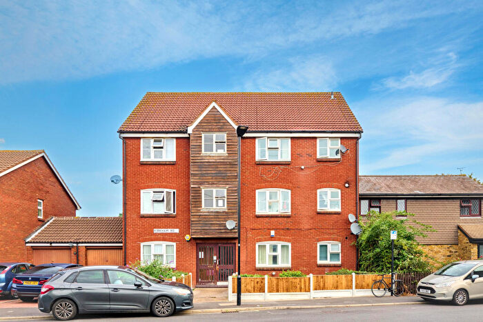 1 Bedroom Flat For Sale In Kirkham Road, Beckton, Newham, London, E6