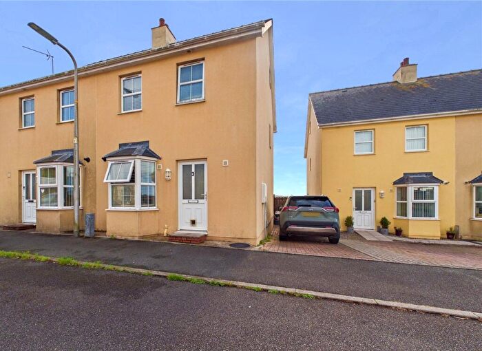 3 Bedroom Semi-Detached House For Sale In Victoria Court, Neyland, Milford Haven, Pembrokeshire, SA73