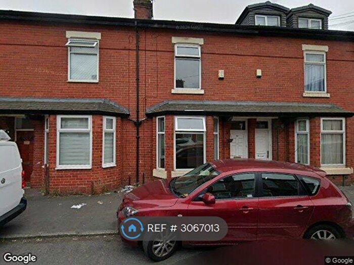 2 Bedroom Terraced House To Rent In Symons St, Salford, M7