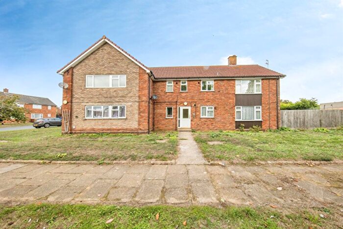 2 Bedroom Apartment For Sale In Mallard Way, Ipswich, IP2