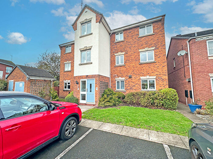 2 Bedroom Flat For Sale In Mytton Grove, Tipton, DY4