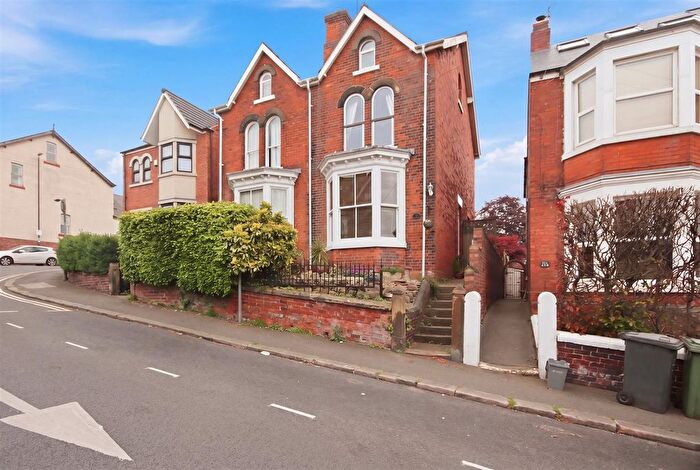 3 Bedroom Semi-Detached House For Sale In Clarence Road, Chesterfield, S40