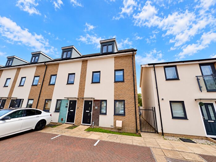 4 Bedroom Town House To Rent In Hartley Avenue, Fengate, Peterborough, PE1