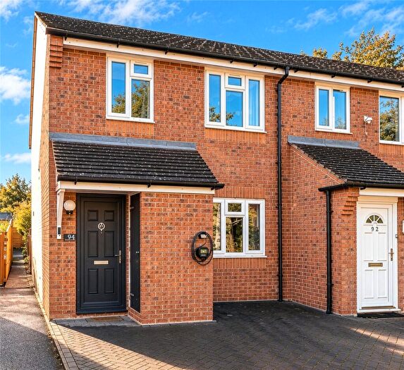 2 Bedroom End Of Terrace House For Sale In Mendip Heights, Didcot, Oxfordshire, OX11