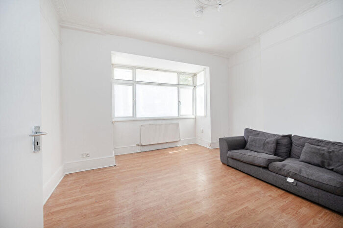 5 Bedroom Terraced House For Sale In Wayland Avenue, Hackney, London, E8