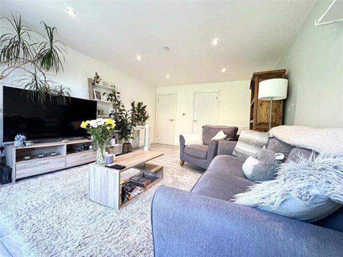 2 Bedroom Apartment To Rent In Wordsworth Drive, Swindon, Wiltshire, SN2