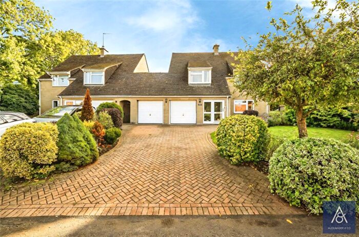4 Bedroom Link Detached House For Sale In Evenley Road, Mixbury, Brackley, NN13