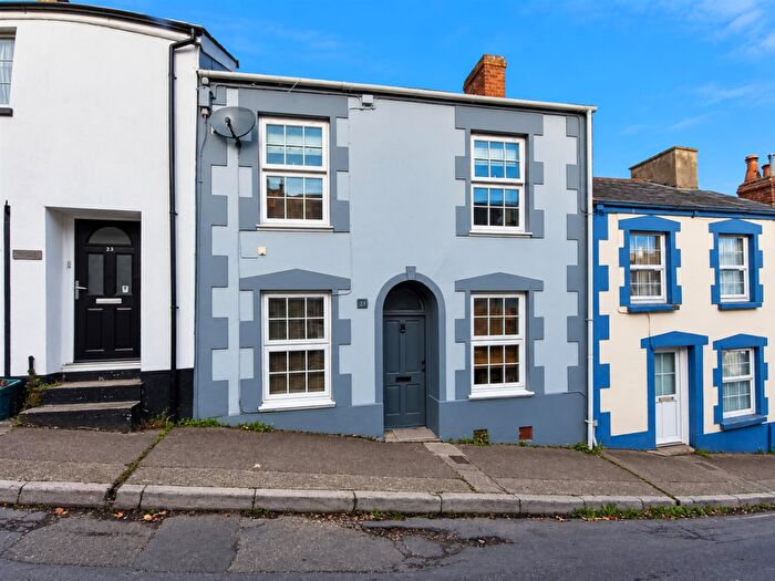 3 Bedroom Terraced House For Sale In Higher Gunstone, Bideford, EX39