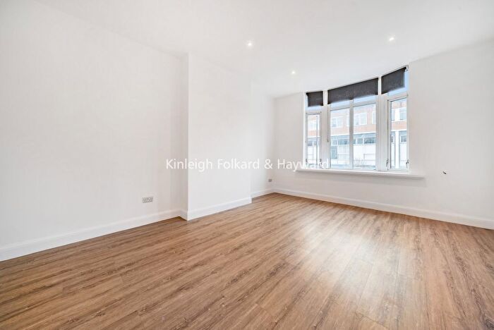 3 Bedroom Flat To Rent In London Road, Bromley, Kent, BR1