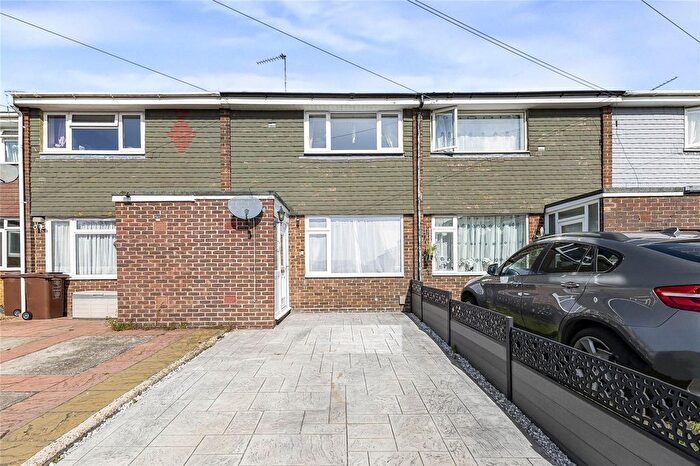 2 Bedroom Terraced House For Sale In The Spires, Rochester, Kent, ME2