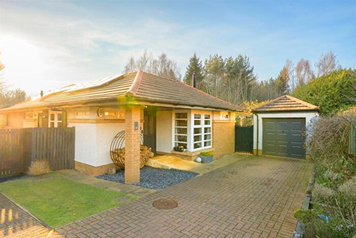 3 Bedroom Bungalow For Sale In Hunterhall Place, St Madoes, Glencarse, Perth, PH2