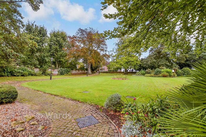 2 Bedroom Apartment For Sale In Ramsgate Road, Sarre, Birchington, Kent, CT7