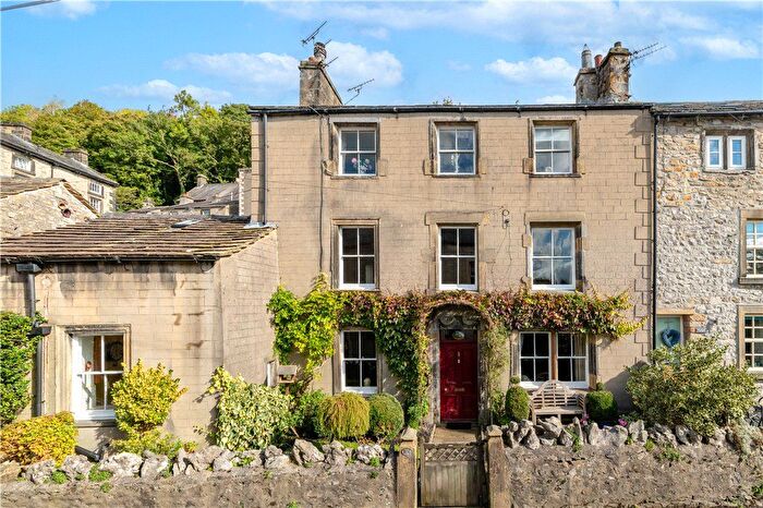 5 Bedroom Detached House For Sale In Victoria Street, Settle, North Yorkshire, BD24