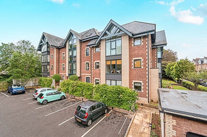 1 Bedroom Flat For Sale In Courtland Road, Paignton, Devon, TQ3