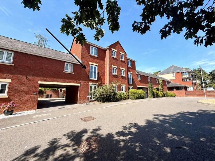 2 Bedroom Apartment For Sale In Russell Walk, Exeter, EX2