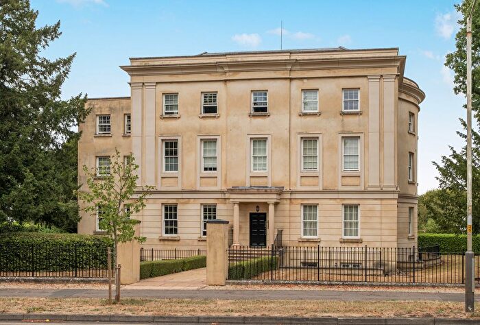 2 Bedroom Flat For Sale In The Park, Cheltenham, Gloucestershire, GL50