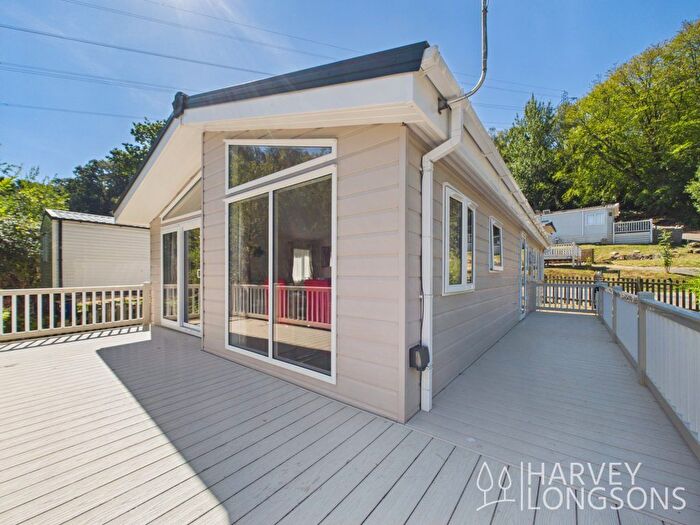 2 Bedroom Lodge For Sale In The Ridge West, St. Leonards-On-Sea, TN37