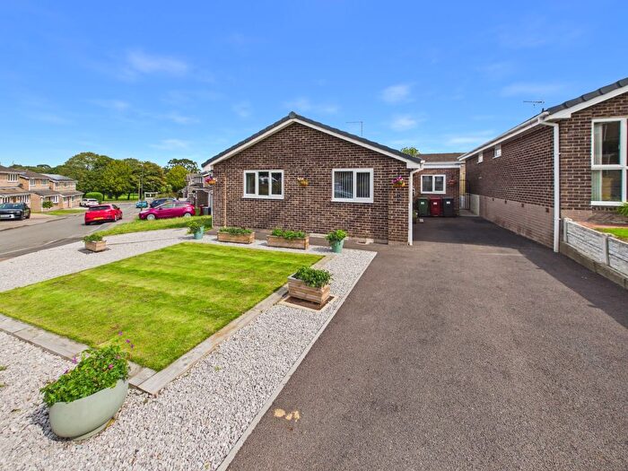 3 Bedroom Detached Bungalow For Sale In Hatton Close, Dronfield Woodhouse, Dronfield, Derbyshire, S18