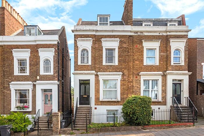 2 Bedroom Flat For Sale In Knights Hill, West Norwood, SE27