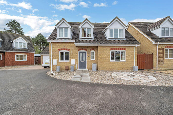3 Bedroom Detached House For Sale In Whatley Close, Bury St. Edmunds, IP30