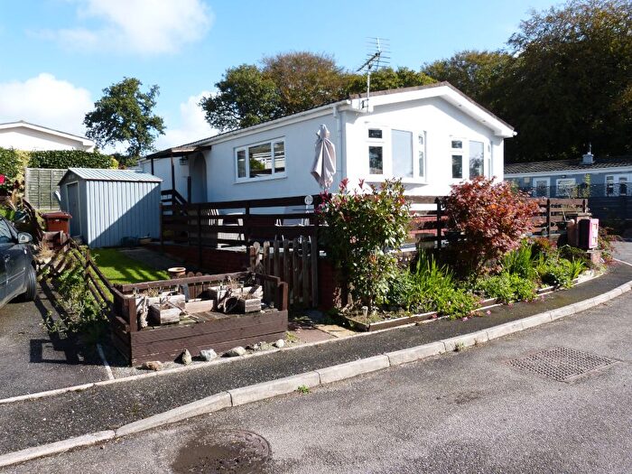 2 Bedroom Mobile/park Home For Sale In Trewhiddle Park, St Austell, PL26