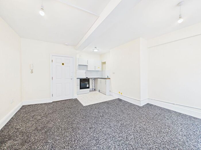 1 Bedroom Flat To Rent In Flat A High Street, Haverfordwest, SA61
