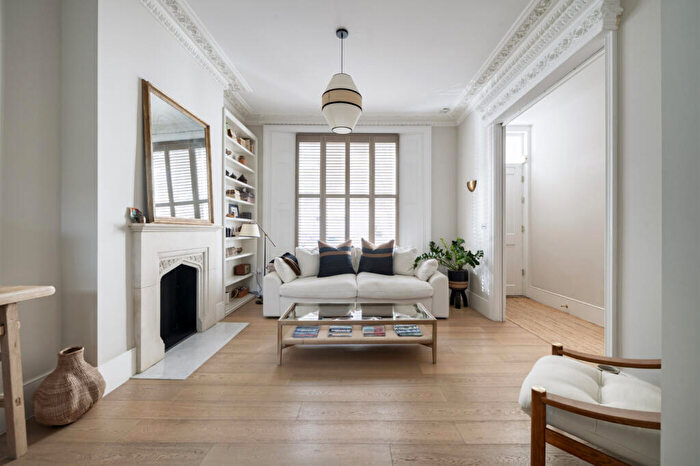 4 Bedroom Terraced House To Rent In Hollywood Road, Chelsea, SW10