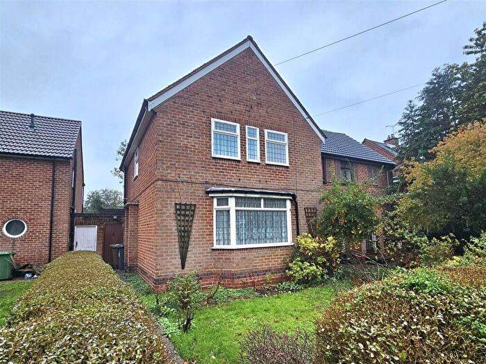 3 Bedroom Semi-Detached House For Sale In Melton Avenue, Solihull, B92