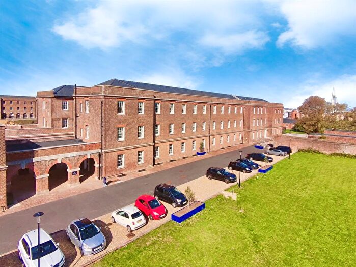 2 Bedroom Apartment For Sale In Sir John Richardson Avenue, Gosport, PO12