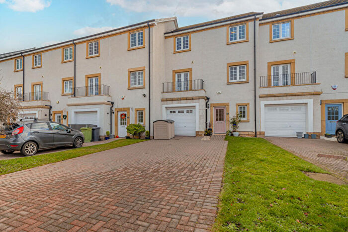 4 Bedroom Terraced House To Rent In Southview Grove, Bearsden, Glasgow, East Dunbartonshire, G61